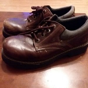GBX men's 11 low cut boots